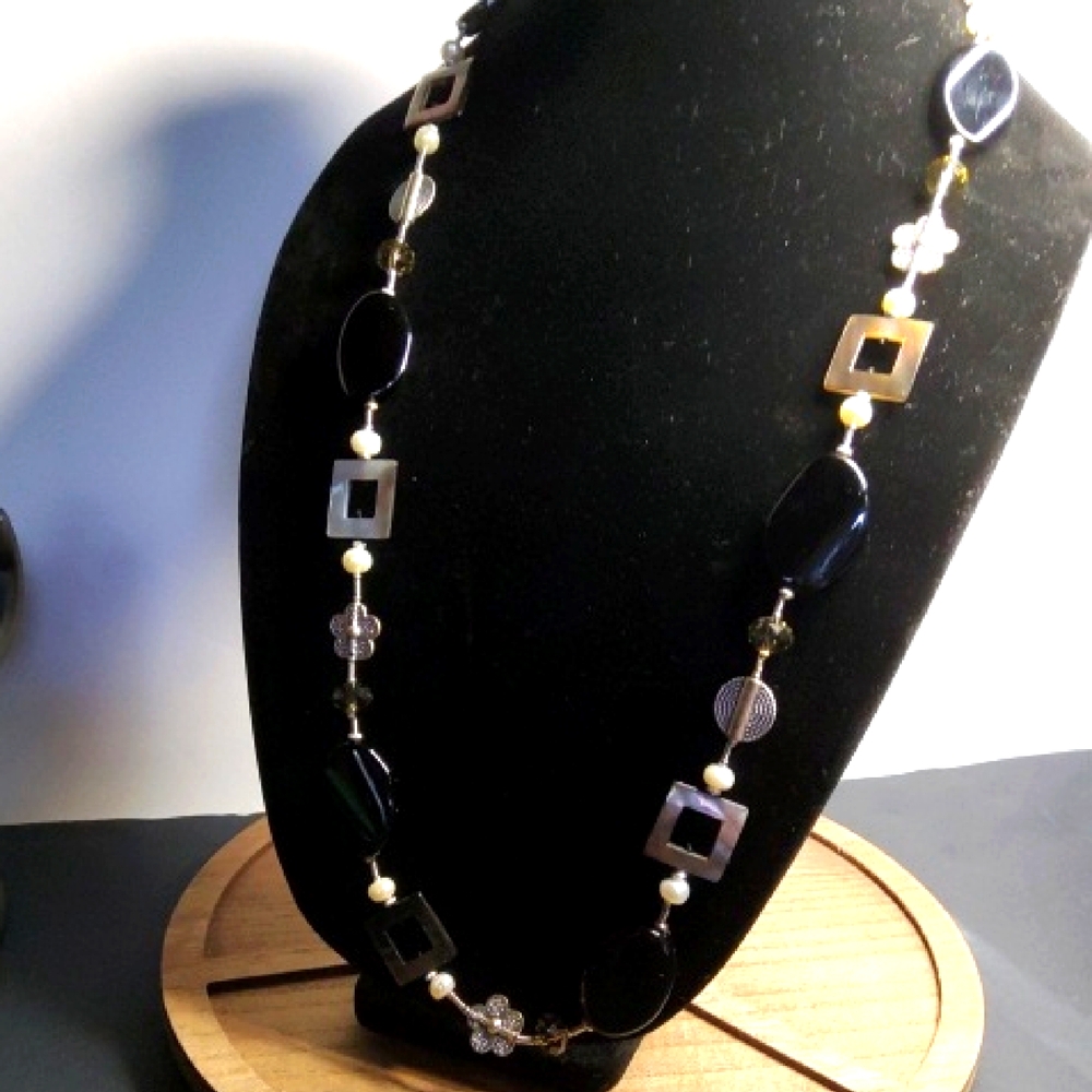 Premier Designs Modern Art Necklace